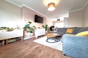 Living Room - click for photo gallery